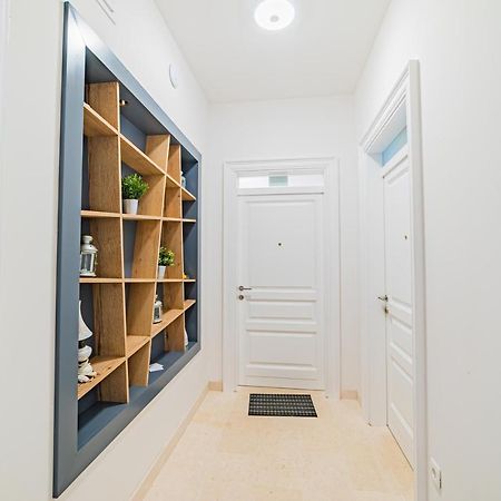 Apartman Lena Centar Bol Luaran gambar