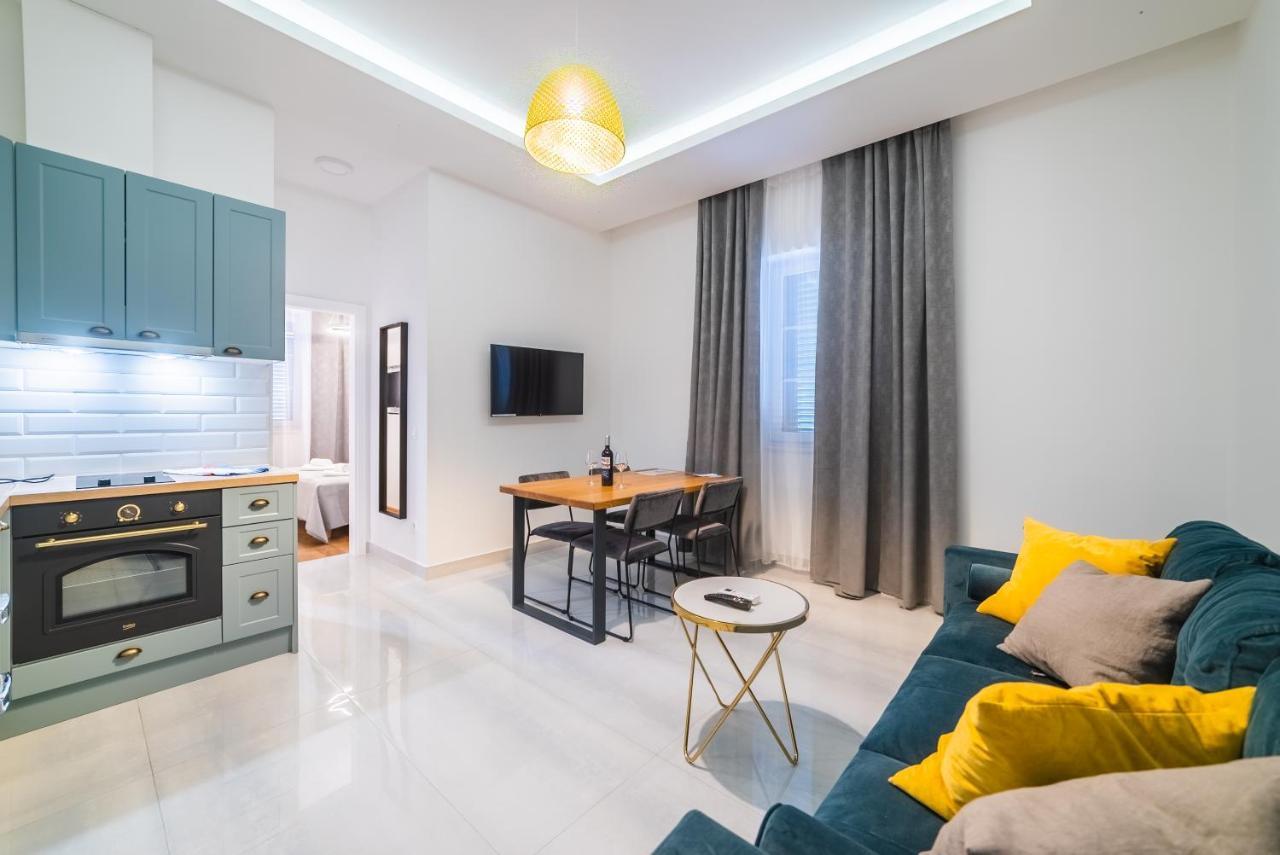 Apartman Lena Centar Bol Luaran gambar